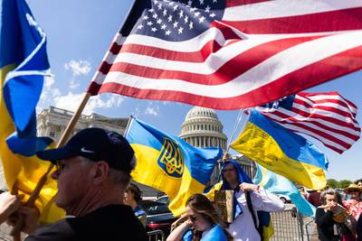 LIVE OEKRAÏNE. Kremlin reageert op Amerikaanse miljardenhulp: “Dit zal de VS verder verrijken en Oekraïne nog meer ruïneren”