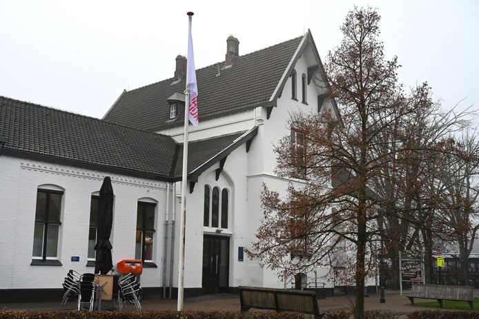 Vlag bij Station Boxmeer
