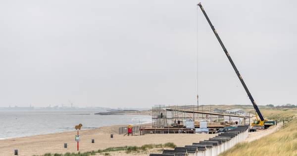 Vliegende start herbouw strandpaviljoen Puur in Groede | Zeeland - BN DeStem