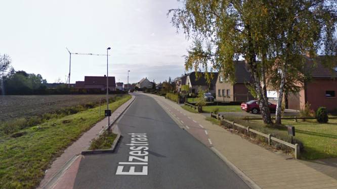 Tegen brievenbus na uitwijkmanoeuvre: beide chauffeurs onder invloed