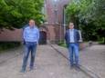 Burgemeester Luc Vander Meeren en schepen Maarten Van Tieghem voor De Zonnebloem, het kerkgebouw van Wortegem.