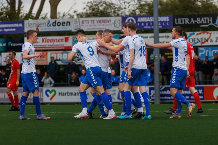 SV Urk won zaterdagmiddag weliswaar niet van NSC Nijkerk, maar met vijf punten meer dan SC Genemuiden en RKAV Volendam en nog vier wedstrijden te gaan komt het kampioenschap steeds dichterbij.
