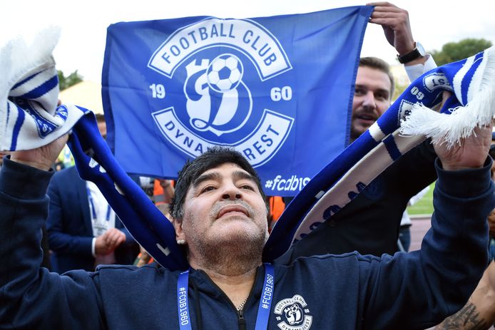 Football star Diego Maradona arrives at the stadium in Brest on July 16, 2018.