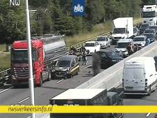 Ongeluk met twee auto’s en vrachtwagen op A58 bij Oirschot
