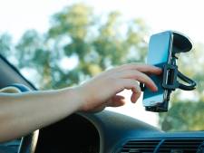 Waarom 60 rijden en geen 80? ‘Leg die telefoon gewoon weg’