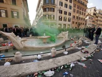 Burgemeester Rome wil vernielzuchtige toeristen op zwarte lijst zetten