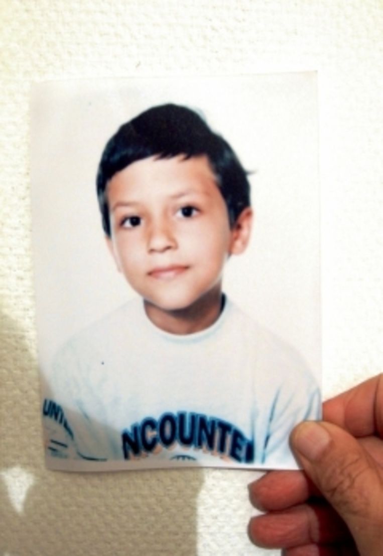 'Mijn zoon blijft in mijn gedachten zoals op zijn kinderfoto's: als een engeltje.'

 Beeld 
