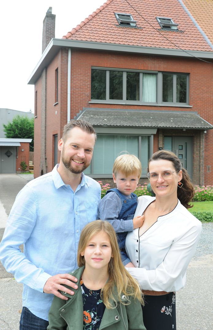De familie Elst uit Ekeren was aangenaam verrast dat hun huis na vijf jaar 100.000 euro meer waard was.
