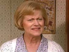 Nerveuze buurvrouw ‘Elizabeth’ uit Schone schijn op 91-jarige leeftijd overleden