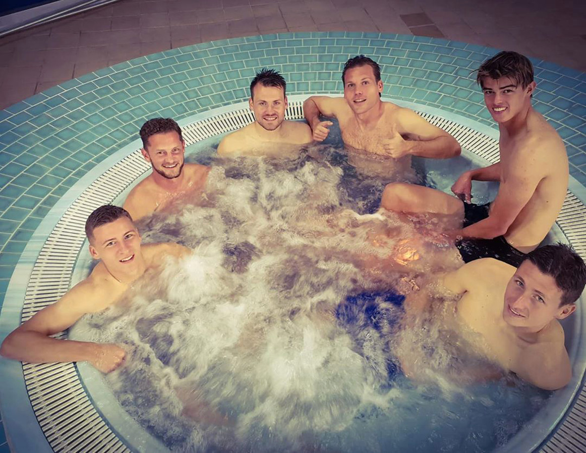 Het Eerste Interview Met Charles De Ketelaere Niet Erg Om Vergeleken Te Worden Met Vanaken Foto Hln Be