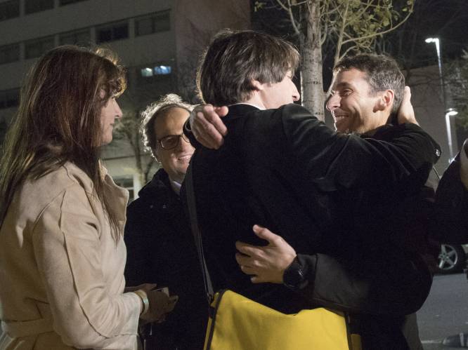 Opgepakte Catalanen die Puigdemont in Duitsland begeleidden vrijgelaten