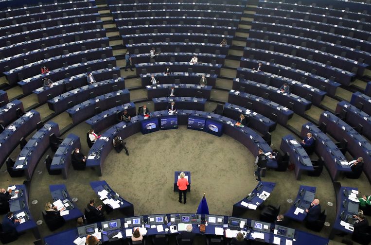 Ursula von der Leyen pleit voor verregaande militaire samenwerking in de EU – in plaats van voor vrede. Beeld REUTERS