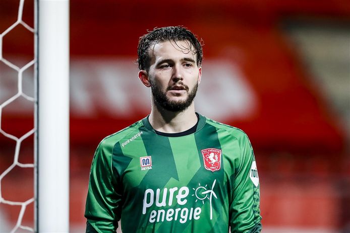 Joël Drommel tijdens een eerder duel van FC Twente met PSV.