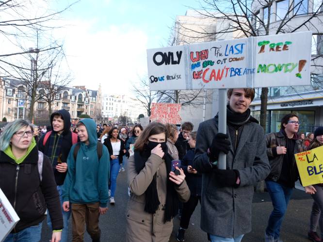 Ook in Den Haag betogen duizenden scholieren voor het klimaat