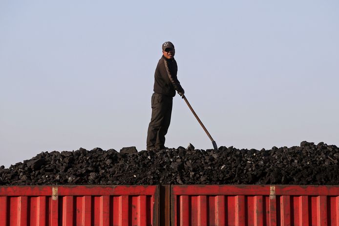 Dépôt d'une mine de charbon, à Jixi, en Chine, en 2015