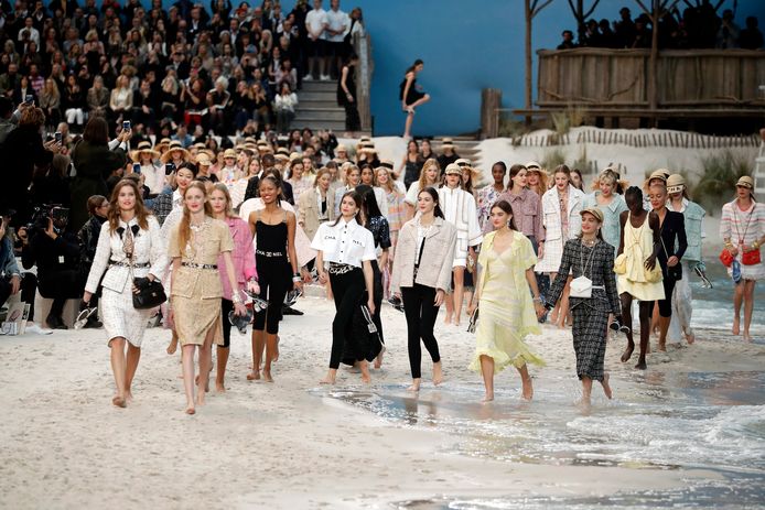 Chanel-show tijdens Paris Fashion Week.