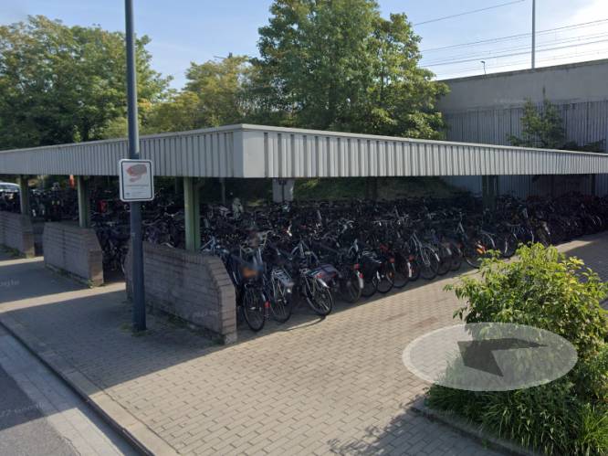 NMBS en Politie ruimen fietsenstalling op aan station