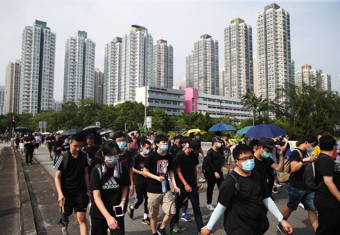 In Hongkong trokken betogers vandaag opnieuw de straat.