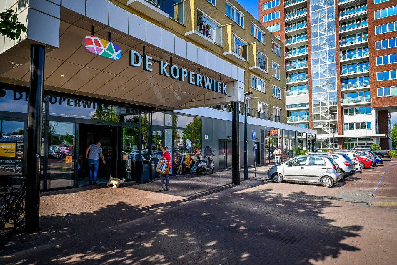 De schrik van winkeliers mept erop los na roken in de supermarkt ‘Ik