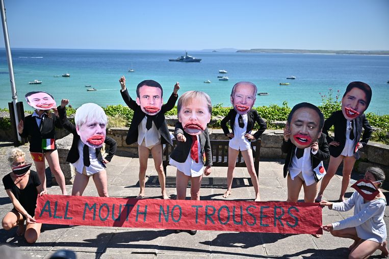 Extinction Rebellion demonstreerde deze maand bij de G7 in het Verenigd Koninkrijk tegen de genderongelijkheid in de politiek. 
 Beeld Getty Images