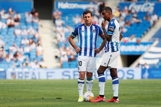 Mikel Oyarzabal en Alexander Isak.