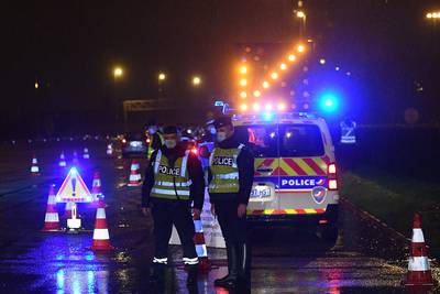 Des contrôles de police causent de gros bouchons en Île-de-France, des automobilistes furieux