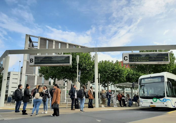 EBS rijdt nu nog alleen in Gelderland en Overijssel (IJssel Vecht), maar straks ook in Flevoland. Alleen is daar de elektrische laadinfrastructuur nog niet klaar.