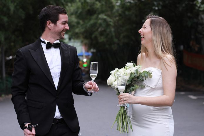De Vlaamse Janelle Nuyts (33) en haar Australische man Matthew Mitchener (35).