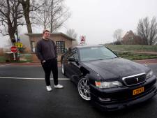 Remco (24) kocht zijn unieke Toyota van een Duitser die ’m de vangrail in reed: ‘Moest veel gebeuren’