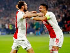 Ajax vernedert Dortmund in wervelende voetbalshow en kan knock-outfase ruiken
