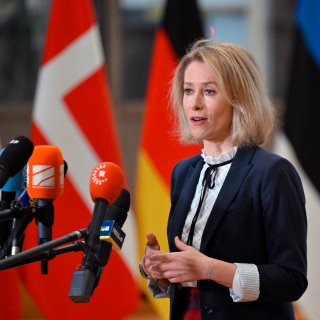 UE ridică sancțiunile împotriva Siriei pentru a accelera reconstrucția țării   