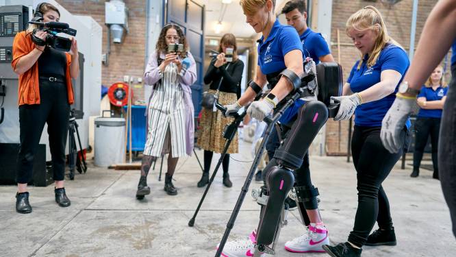 Onderzoekers werken aan exoskelet: “Door snel te reageren, kan dit ons helpen om minder snel te vallen”