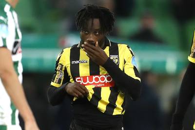 Opmerkelijke eigen goal van Dabo gaat de wereld over