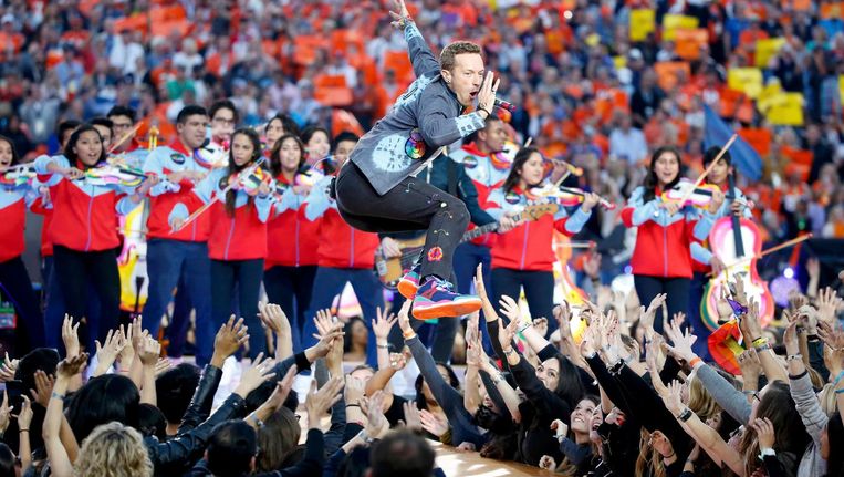 Chris Martin voorspelde in 1998 al - toen nog met beugel - dat Coldplay groot zou worden Beeld Lucy Nicholson/Reuters