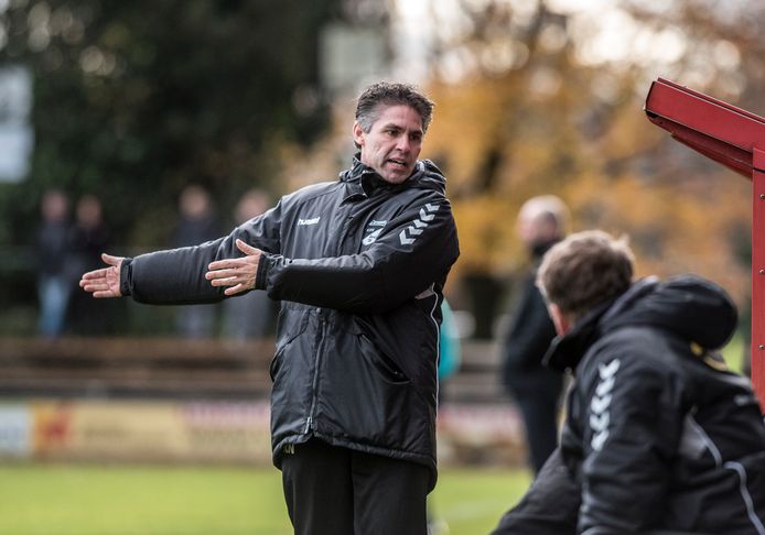 René Nijhuis als coach van Quick'20.