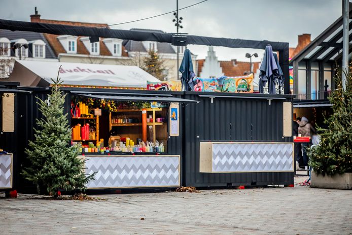 De kerstkraampjes op 't Zand werden een fiasco.