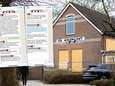 Verontwaardiging neemt toe: deze appjes en mails onthullen dat school bij Hardenberg al lang in beeld was voor vluchtelingen<br><br>