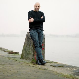 Comedian Eric van Sauers ashamed he doesn’t want to perform in Limburg and Groningen: ‘That arrogance. As if I'm too big for that’