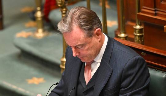 Regering morgen in conclaaf over 10 miljard: ‘We staan exact even ver als vorige week zondag. Nergens’