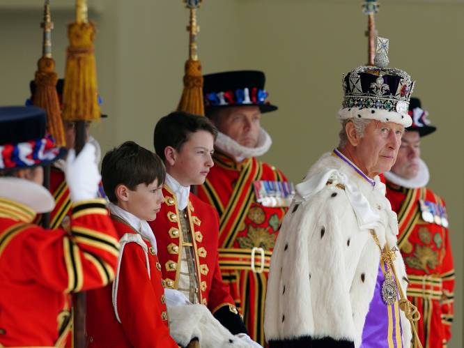 RAPPORT. Eén jaar Charles III: “Hij moet de monarchie laten overleven, en de grootste bedreiging komt van binnenuit”