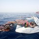 Vluchtelingen dood gevonden op gezonken rubberboot