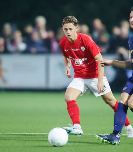 Hectische dag voor Wessel: eerst een tentamen, daarna voetballen tegen FC Utrecht