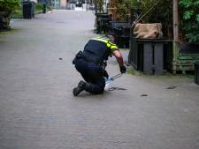 Hotelmedewerker krijgt klap met hamer bij overval, weet na achtervolging een van de daders te vangen