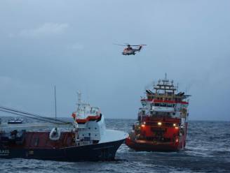 Stuurloos Nederlands vrachtschip naar Noorse haven gesleept