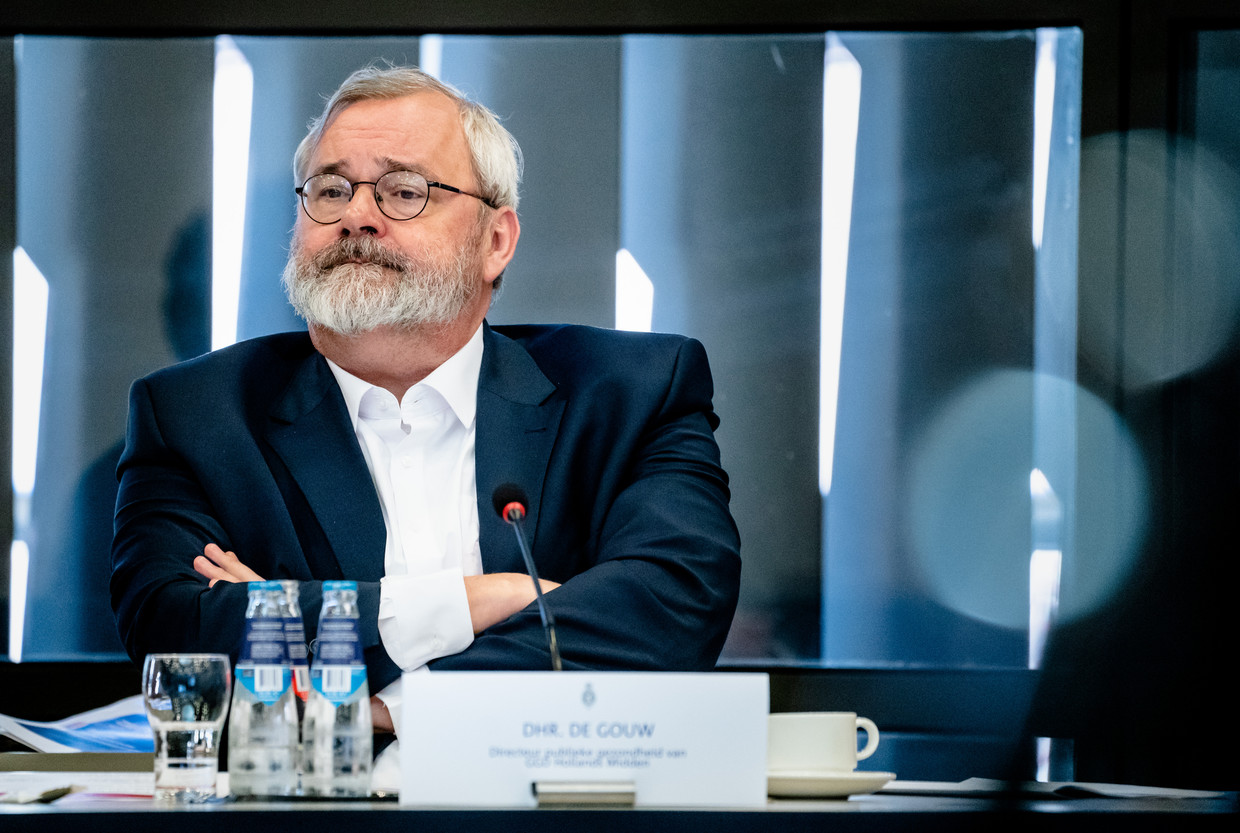 Sjaak de Gouw, directeur publieke gezondheid GGD Hollands Midden, tijdens een technische briefing in de Tweede Kamer over het coronavirus. Beeld ANP