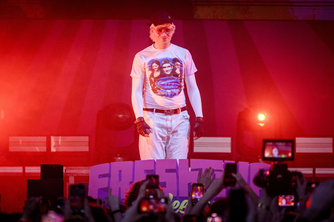 Joost Klein maakt statement zonder woorden bij eerste optreden na songfestival Foto ed.nl