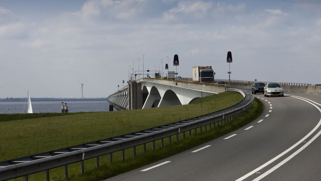 De Zeelandbrug (niet de weg waar het over gaat) Beeld anp