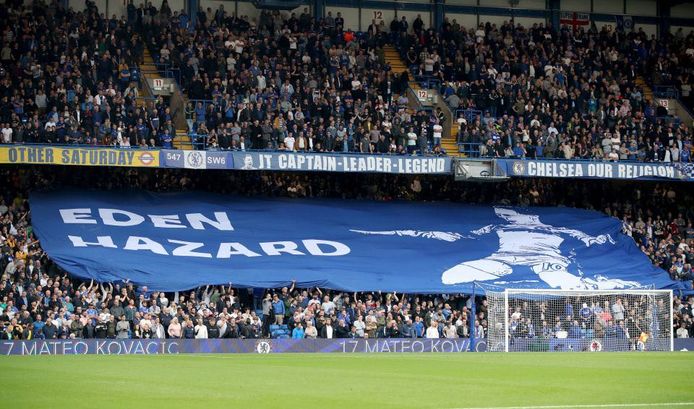 Wel naar Real Madrid, maar de Chelsea-fans zijn Eden Hazard duidelijk nog niet vergeten. Voor de aftrap tegen Liverpool ontrolden ze deze banner, die ook de voorbije seizoenen al te zien was op Stamford Bridge.