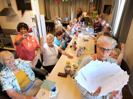 Ouderen sip en verdrietig over sluiting buurthuis in Driebergen: ‘Ik vind het echt verschrikkelijk’