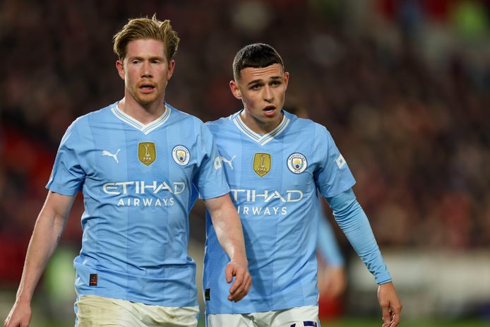 De Bruyne e Foden.